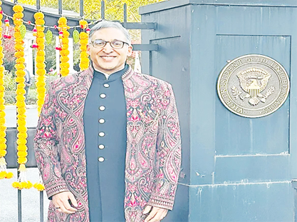 भारतीय मूल के नील कात्याल की मजबूत दलीलों से डोनाल्ड ट्रंप के बेतुके टैरिफ पर अमेरिकी सुप्रीम कोर्ट ने लगाई रोक