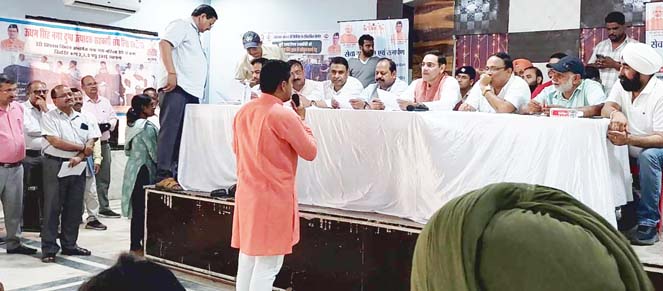 07-07-2026 Sitarganj Cabinet Minister Saurabh Bahuguna Resolves Public Grievances at 'Seva Saptah' Camp; Departments Set Up Stalls to Disseminate Information on Welfare Schemes